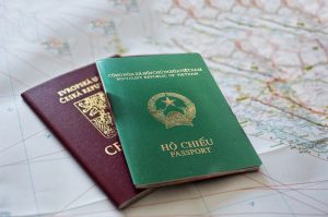 Những khó khăn khi tự làm hộ chiếu là gì?