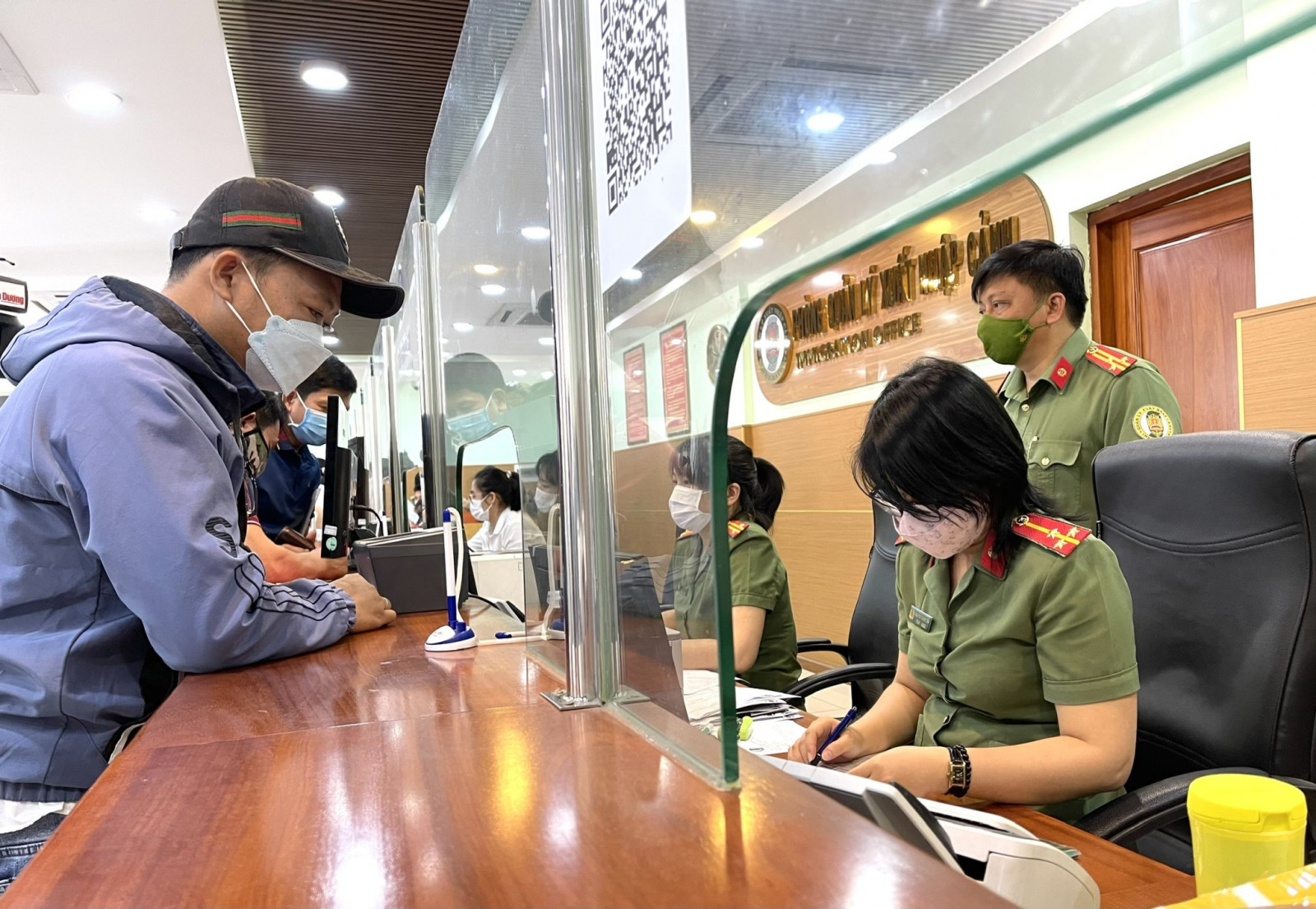 Đức nêu lý do ngừng cấp visa cho hộ chiếu Việt Nam mẫu mới
