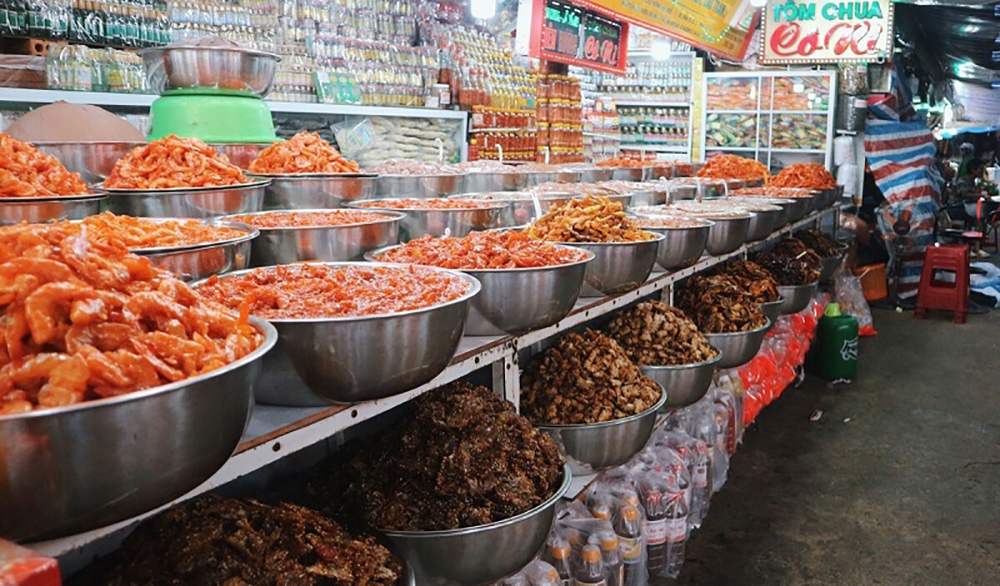 Ghé thăm chợ Đông Ba Huế, thưởng thức đặc sản xứ Cố Đô Ghé thăm chợ Đông Ba Huế, thưởng thức đặc sản xứ Cố Đô